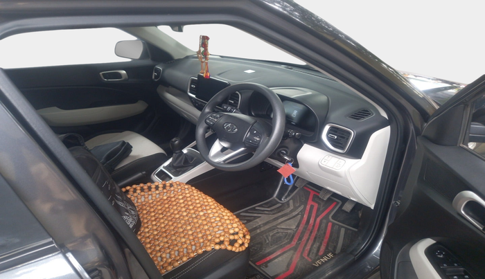 2023 Hyundai VENUE S 1.2, Petrol, Manual, 17,821 km, interior
