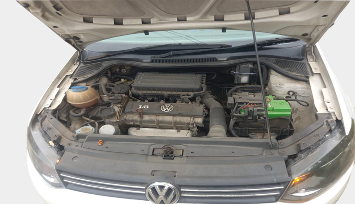 2013 Volkswagen Vento HIGHLINE PETROL AT, Petrol, Automatic, 66,551 km, exterior