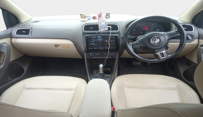 2013 Volkswagen Vento HIGHLINE PETROL AT, Petrol, Automatic, 66,551 km, interior