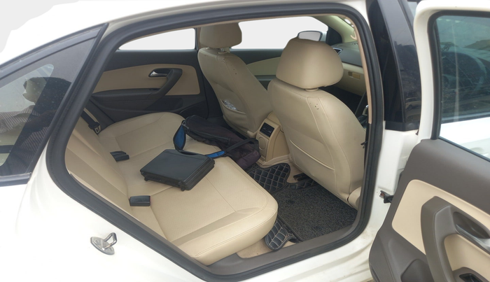 2013 Volkswagen Vento HIGHLINE PETROL AT, Petrol, Automatic, 66,551 km, interior
