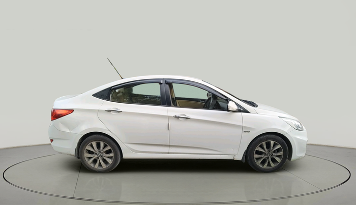 2015 Hyundai Verna FLUIDIC 1.6 CRDI SX AT, Diesel, Automatic, 1,11,315 km, exterior
