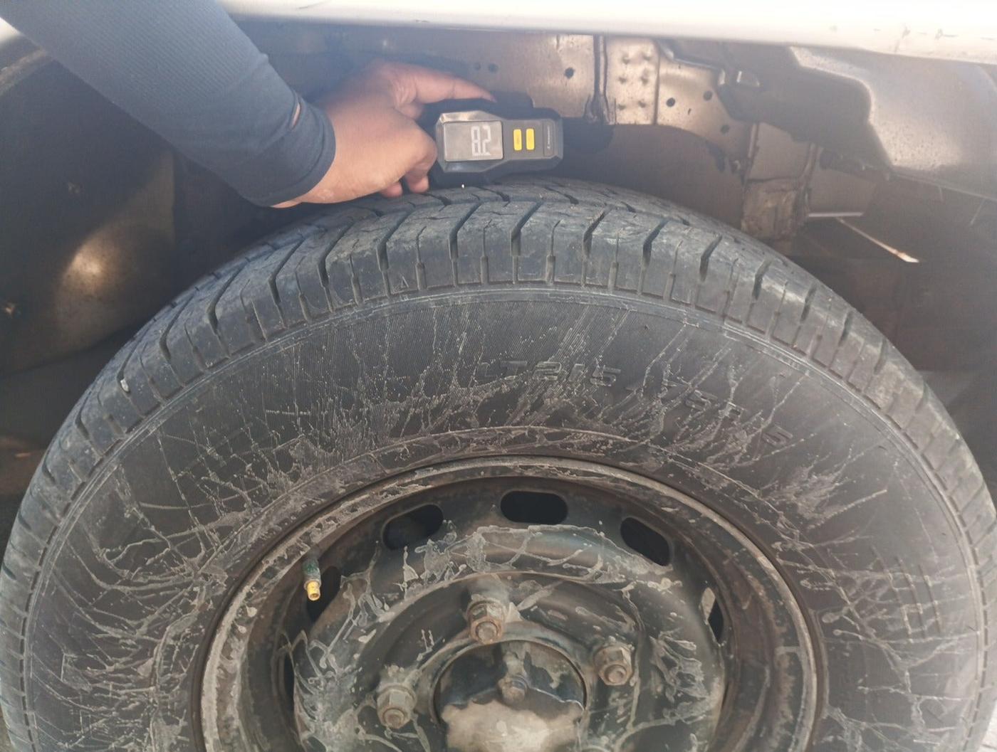 2015 Mahindra Bolero SLE BS-III, Diesel, Manual, 1,46,091 km, tyre