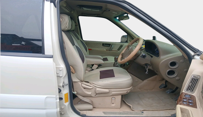 2014 Tata Safari 4X2 EX DICOR 2.2 VTT, Diesel, Manual, 55,128 km, interior