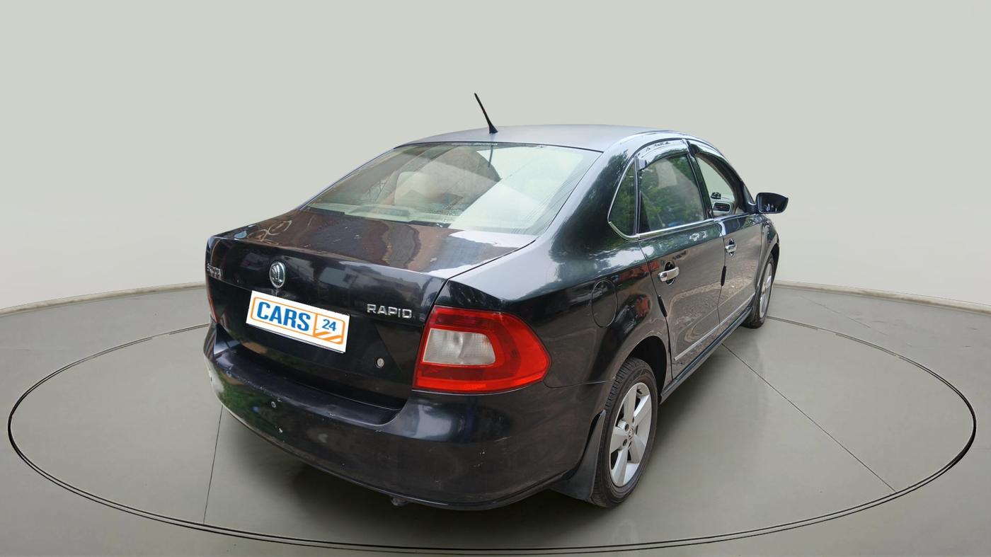 2015 Skoda Rapid 1.5 TDI CR ELEGANCE, Diesel, Manual, 1,48,500 km, exterior