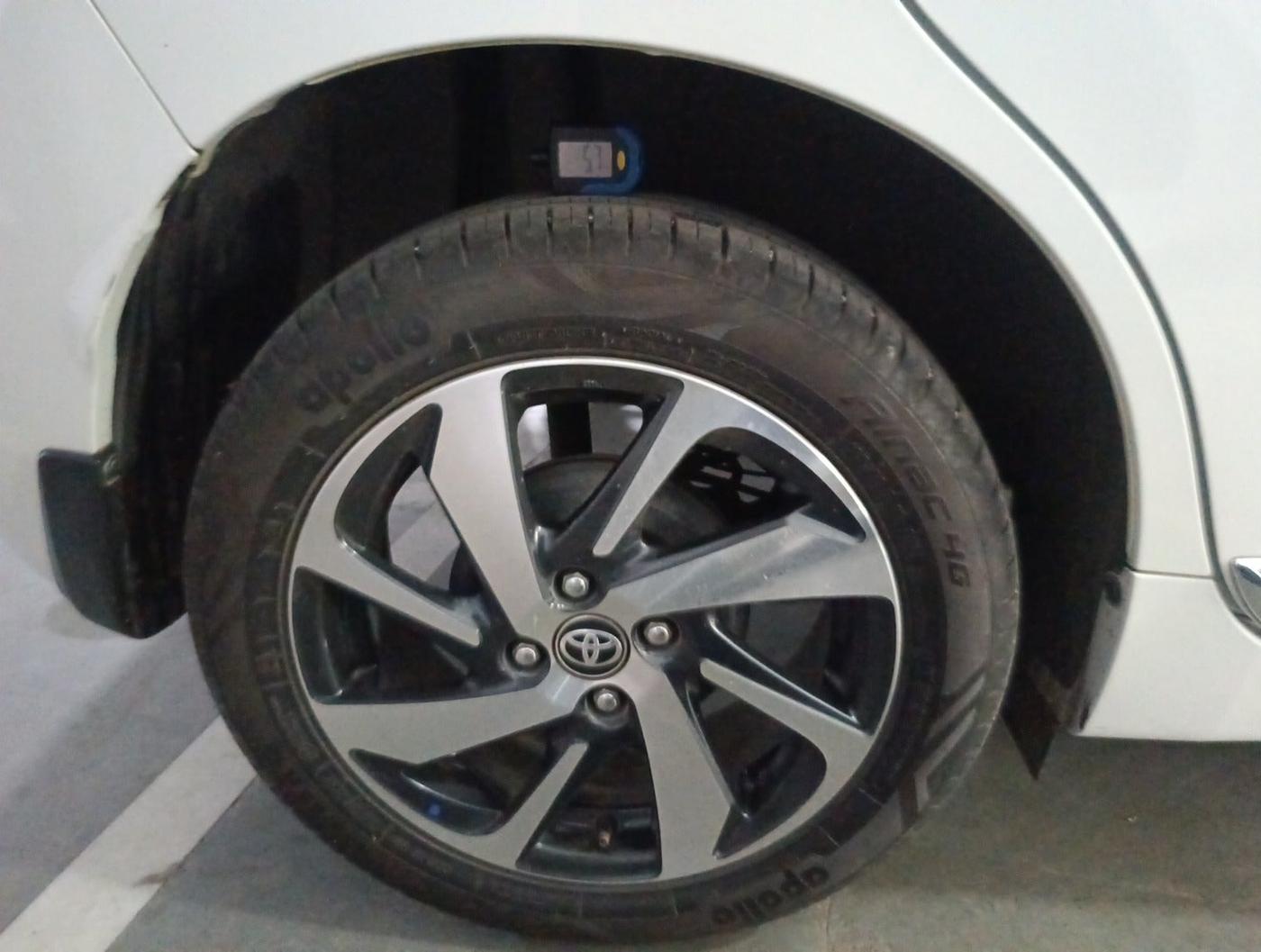 2023 Toyota Glanza V AMT, Petrol, Automatic, 23,113 km, tyre