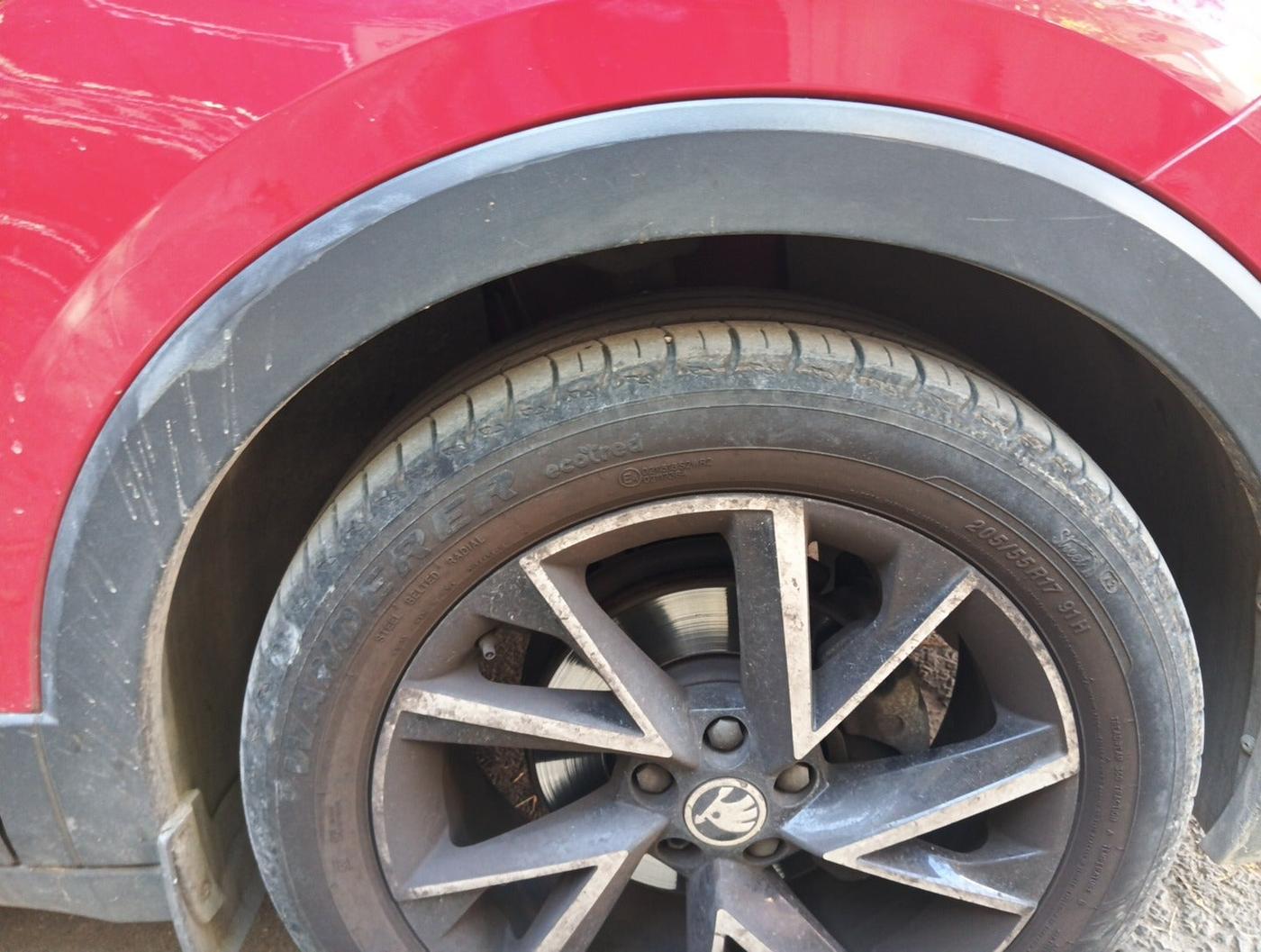 2022 Skoda KUSHAQ MONTE CARLO 1.0L TSI AT, Petrol, Automatic, 18,336 km, tyre