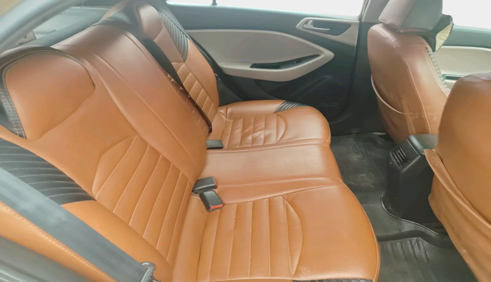 2014 Hyundai i20 SPORTZ 1.4 CRDI, Diesel, Manual, 70,632 km, interior