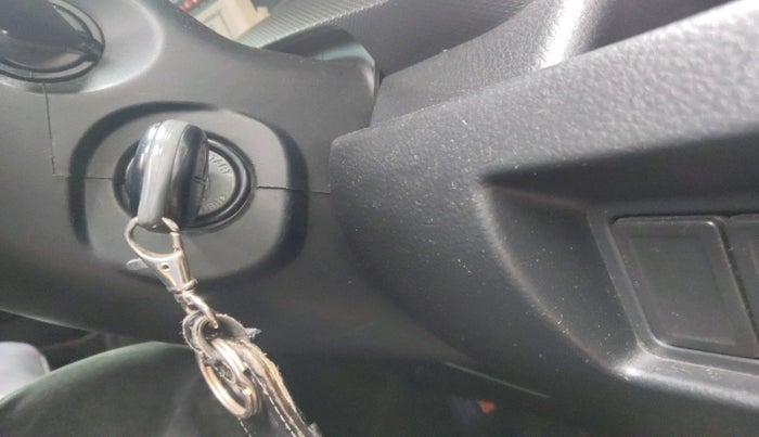 2013 Maruti Swift VDI, Diesel, Manual, 1,22,028 km, interior