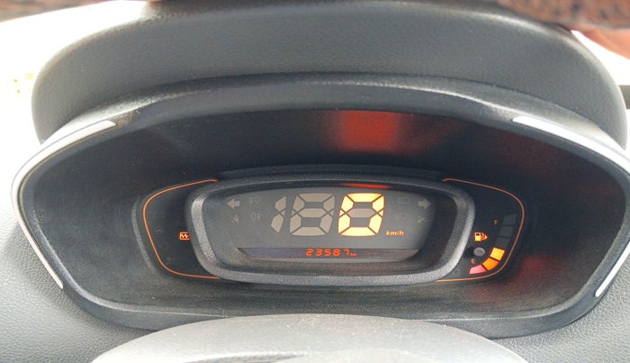 2016 Renault Kwid RXL, Petrol, Manual, 23,587 km, interior