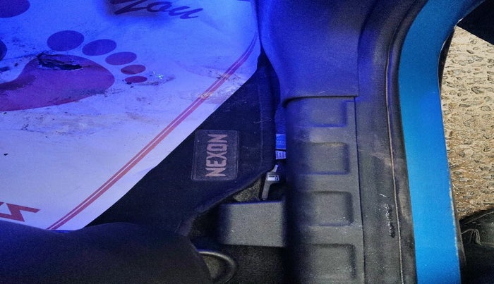 2021 Tata NEXON XZ PLUS SUNROOF PETROL DUAL TONE, Petrol, Manual, 31,417 km, interior