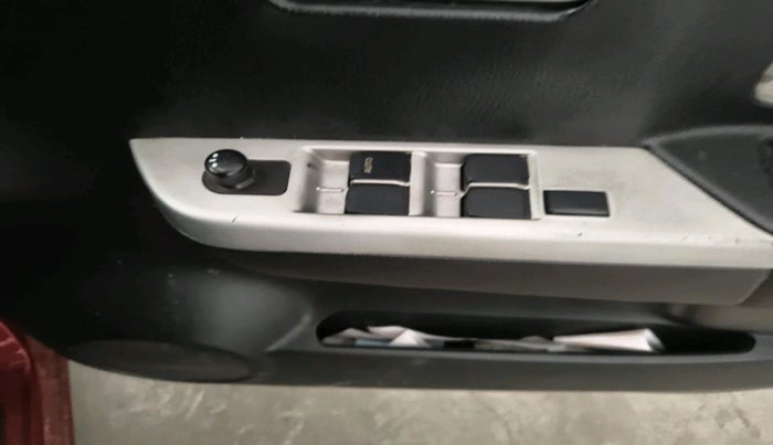 2016 Maruti Wagon R 1.0 VXI AMT, Petrol, Automatic, 1,22,748 km, interior