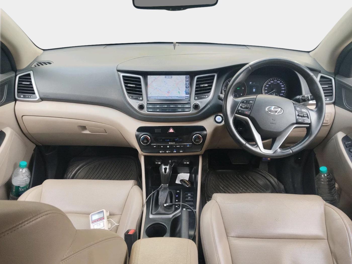 2017 Hyundai Tucson 2WD AT GL DIESEL
, Diesel, Automatic, 50,297 km, interior