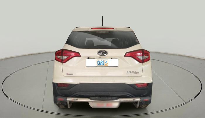 2022 Mahindra XUV300 W6 1.5 DIESEL AMT, Diesel, Automatic, 41,661 km, exterior