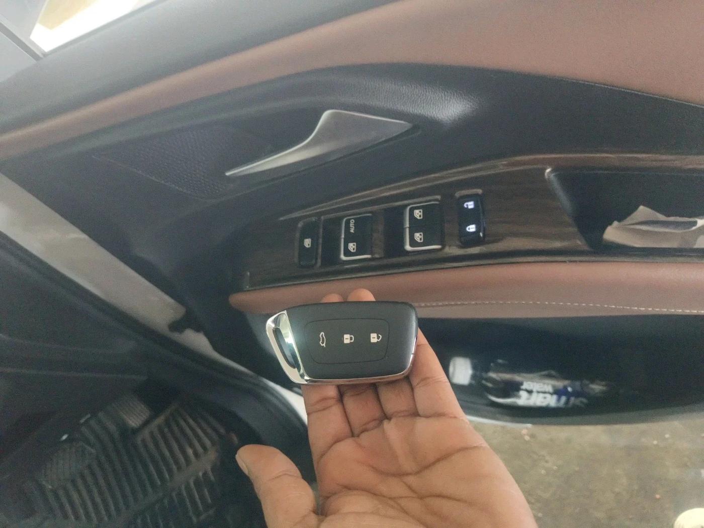 2023 MG HECTOR PLUS SAVVY PRO 1.5 TURBO CVT 7 STR, Petrol, Automatic, 18,108 km, interior