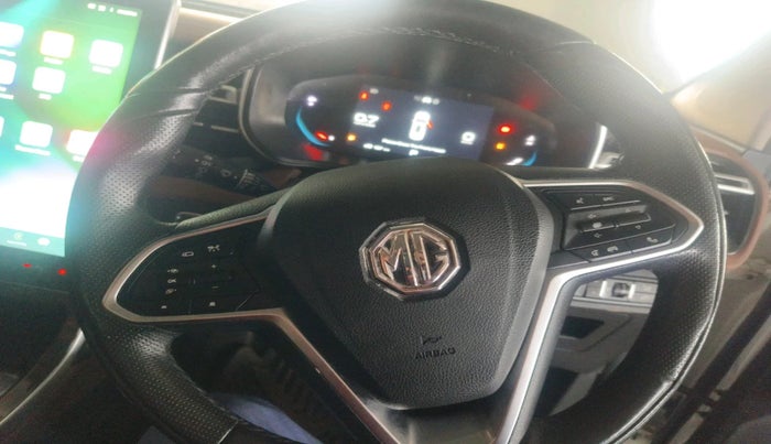 2023 MG HECTOR PLUS SAVVY PRO 1.5 TURBO CVT 7 STR, Petrol, Automatic, 18,108 km, interior