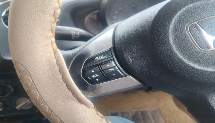 2014 Honda Amaze 1.5L I-DTEC S, Diesel, Manual, 1,19,170 km, interior