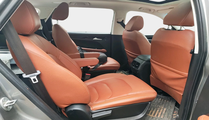 2020 MG HECTOR PLUS SHARP 1.5 PETROL TURBO DCT 6-STR, Petrol, Automatic, 56,420 km, interior