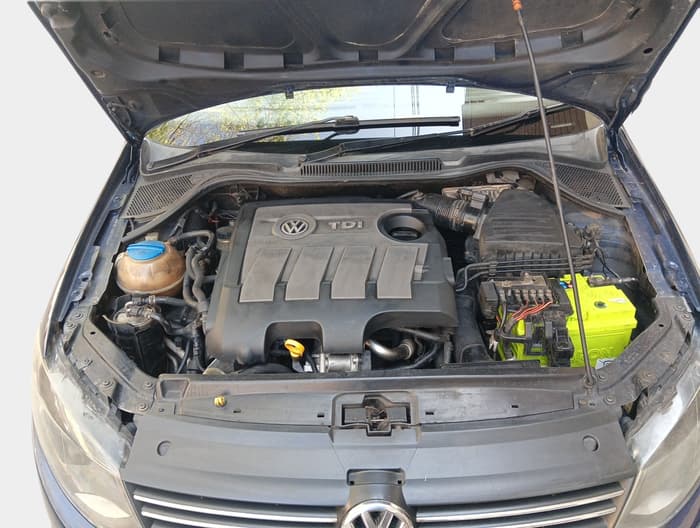 2013 Volkswagen Vento HIGHLINE DIESEL 1.6, Diesel, Manual, 1,00,245 km, exterior