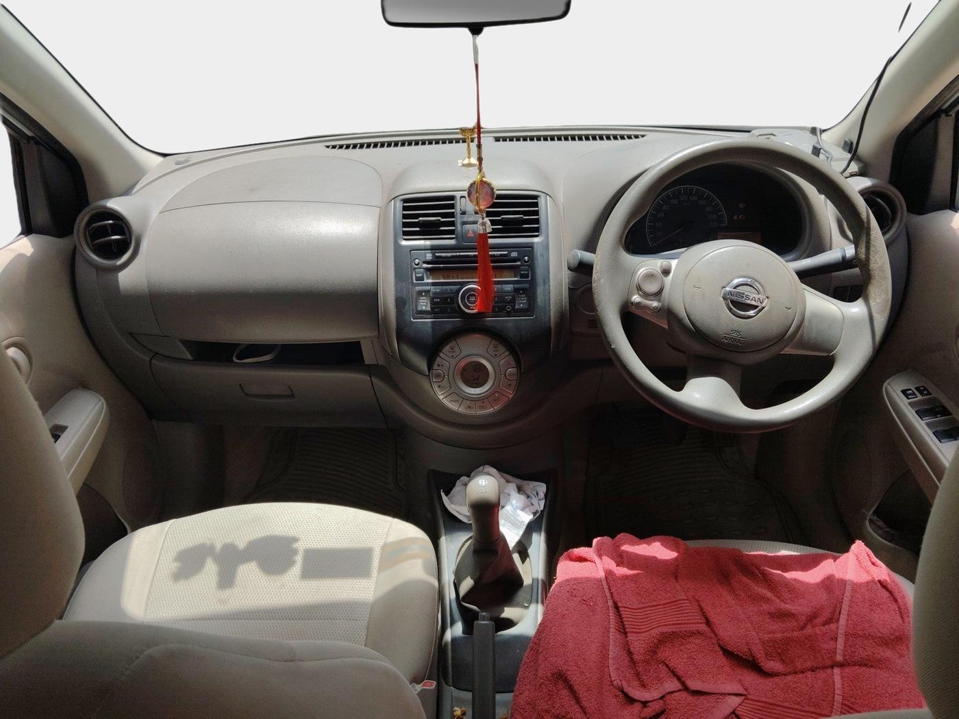 2011 Nissan Sunny XL, Petrol, Manual, 65,217 km, interior