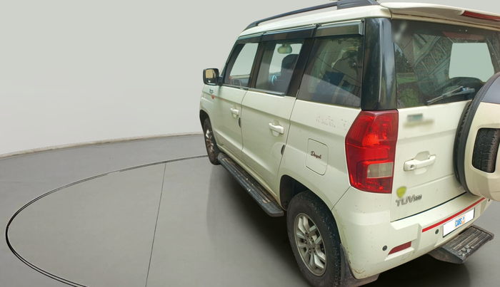 2015 Mahindra TUV300 T8, Diesel, Manual, 1,17,411 km, exterior