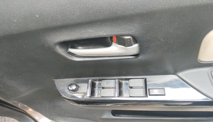 2018 Maruti Wagon R 1.0 VXI AMT, Petrol, Automatic, 52,320 km, interior