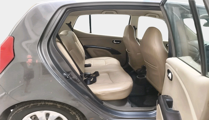 2011 Hyundai i10 MAGNA 1.2, Petrol, Manual, 81,671 km, interior