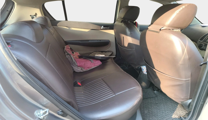 2012 Hyundai i20 MAGNA 1.2, Petrol, Manual, 38,158 km, interior