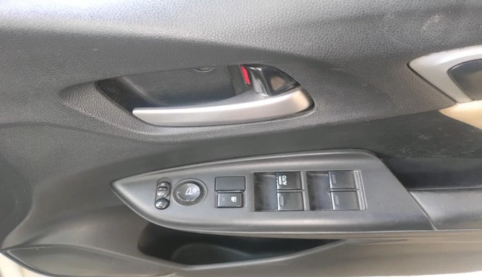 2017 Honda Jazz 1.2L I-VTEC V, Petrol, Manual, 1,09,734 km, interior