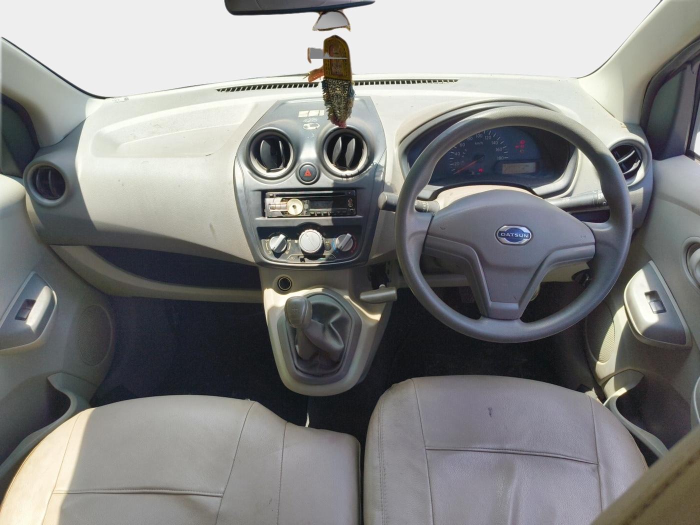 2014 Datsun Go T, Petrol, Manual, 38,387 km, interior