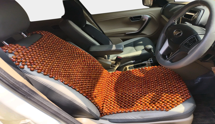 2022 Mahindra BOLERO NEO N10 R, Diesel, Manual, 64,324 km, interior