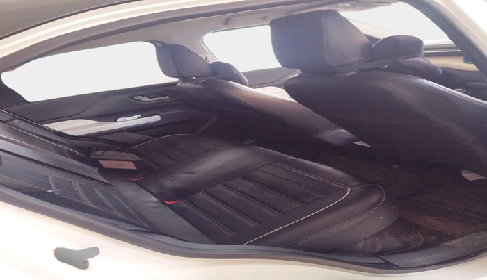2022 Tata PUNCH CREATIVE  1.2 RTN DUAL TONE, Petrol, Manual, 8,321 km, interior