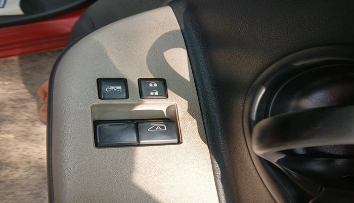 2013 Nissan Micra Active XL, Petrol, Manual, 33,990 km, interior