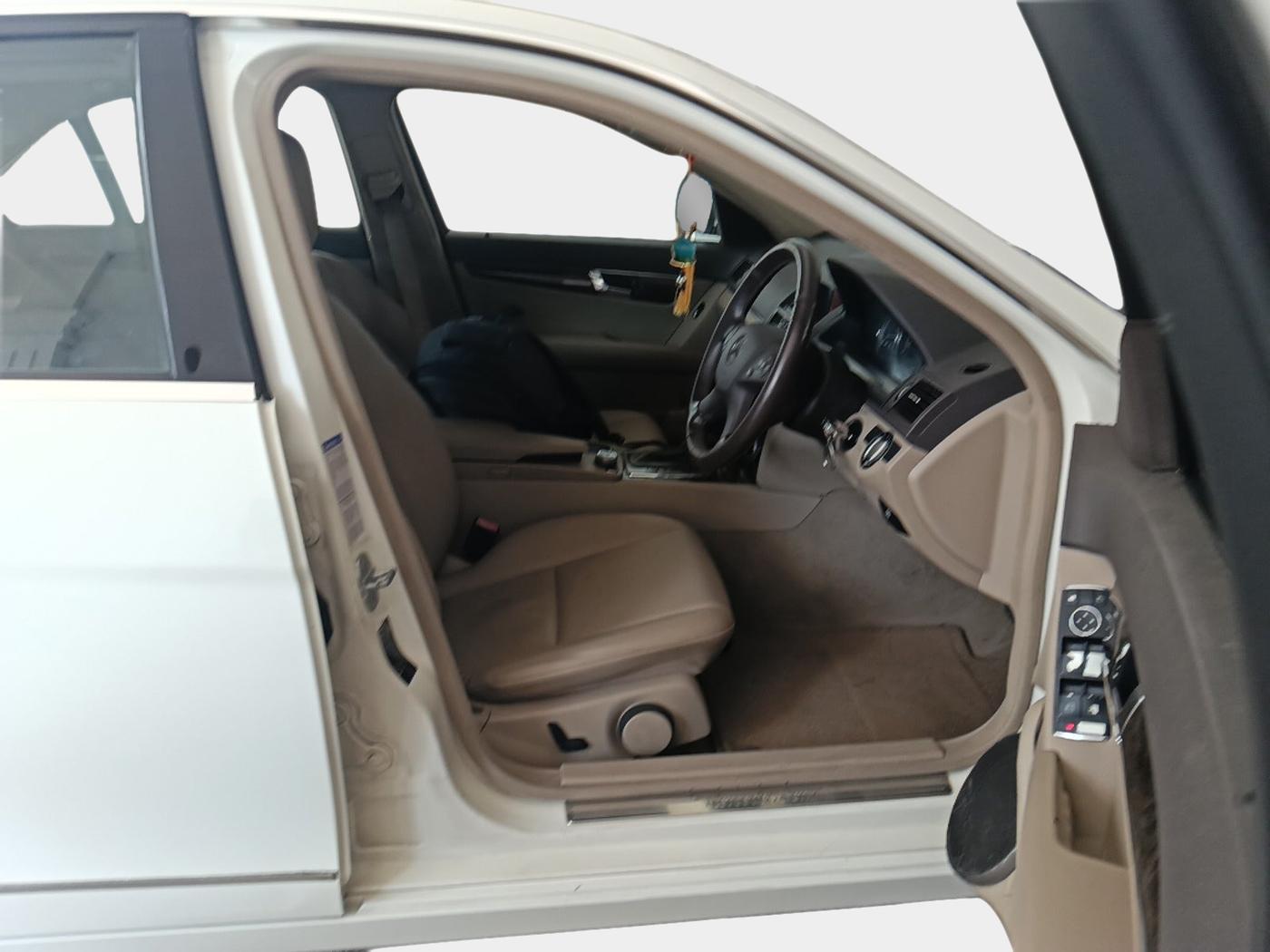 2010 Mercedes Benz C Class 200 K ELEGANCE AT, Petrol, Automatic, 91,302 km, interior