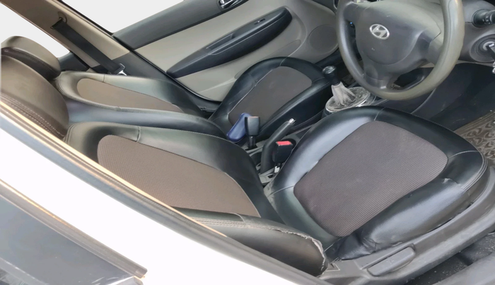 2012 Hyundai i20 MAGNA 1.2, Petrol, Manual, 1,00,120 km, interior