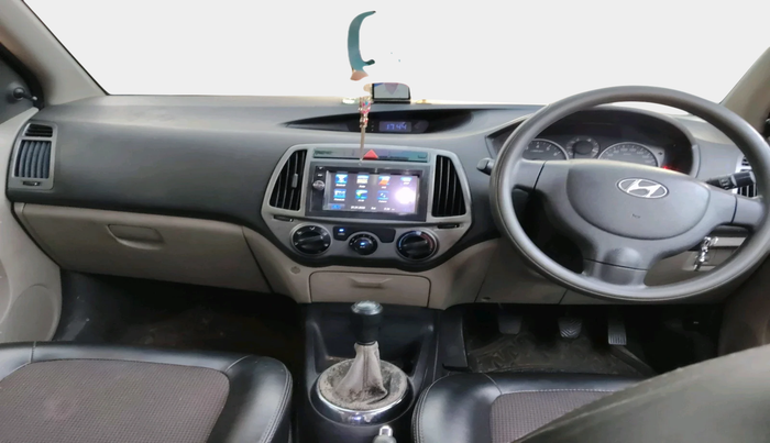 2012 Hyundai i20 MAGNA 1.2, Petrol, Manual, 1,00,120 km, interior