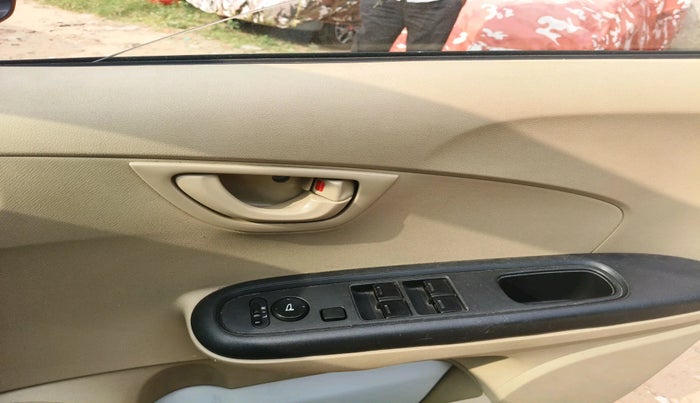 2017 Honda Brio S MT, Petrol, Manual, 47,596 km, interior