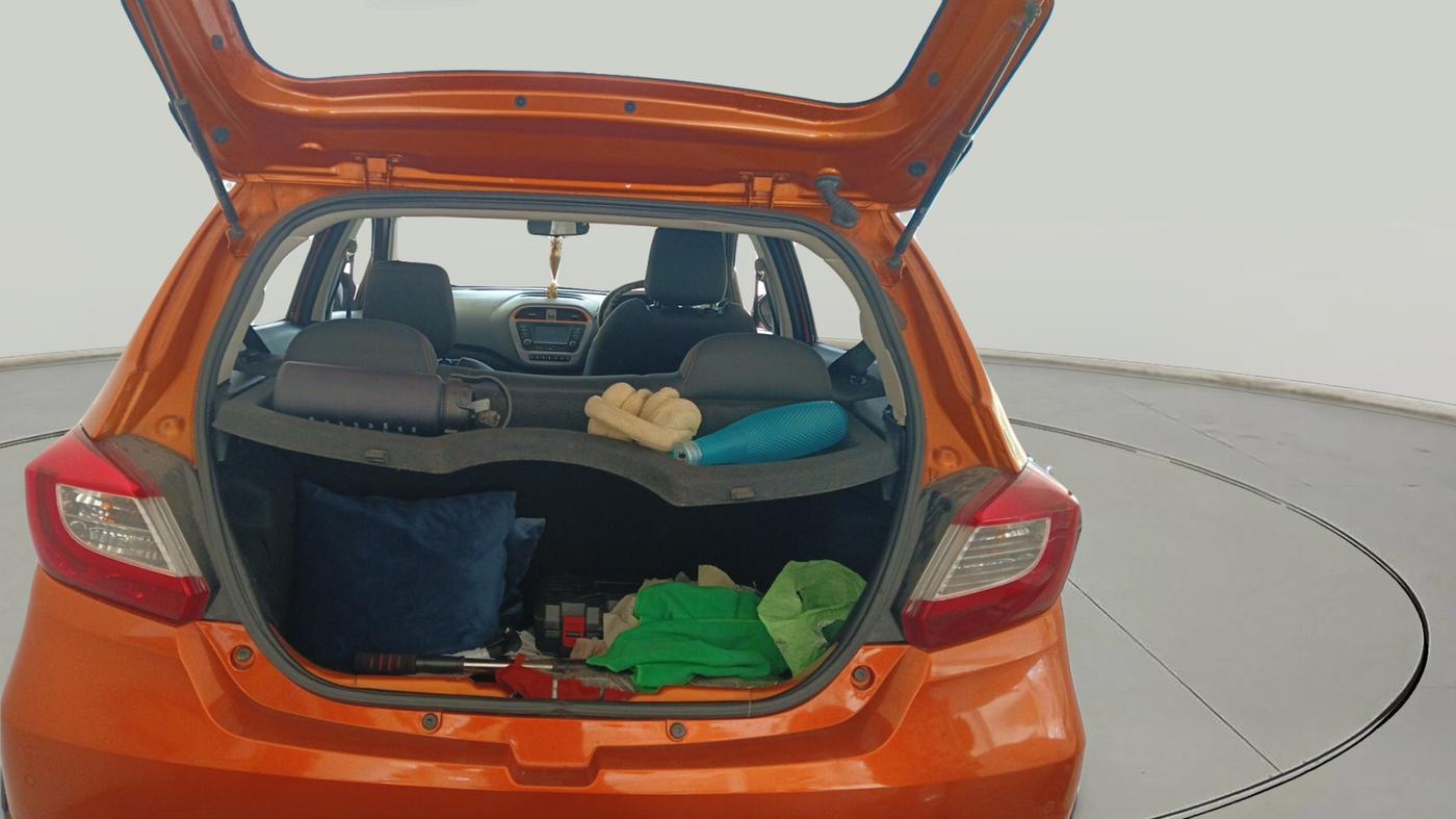 2018 Tata TIAGO NRG PETROL, Petrol, Manual, 88,271 km, exterior