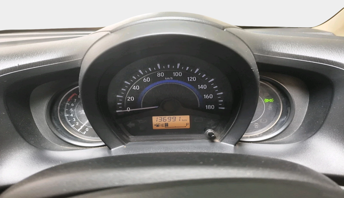 2015 Honda Amaze 1.2L I-VTEC S, Petrol, Manual, 1,36,991 km, interior