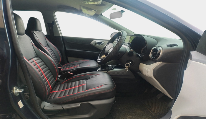 2022 Hyundai GRAND I10 NIOS SPORTZ 1.2 KAPPA VTVT, Petrol, Manual, 27,081 km, interior
