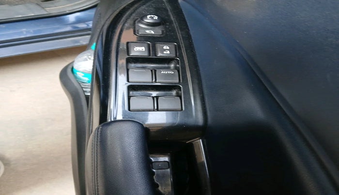 2022 Maruti Baleno ALPHA 1.2 AGS, Petrol, Automatic, 95,882 km, interior