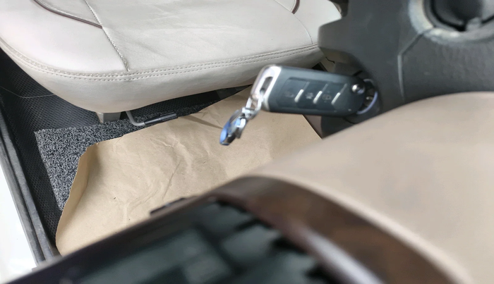 2022 Mahindra Bolero B6 (O), Diesel, Manual, 96,477 km, interior