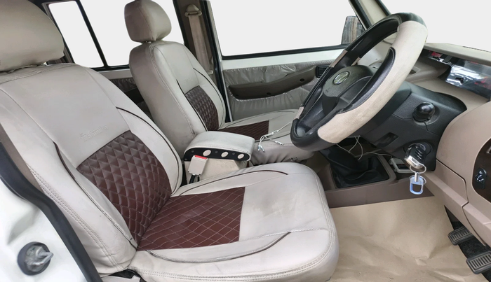 2022 Mahindra Bolero B6 (O), Diesel, Manual, 96,477 km, interior