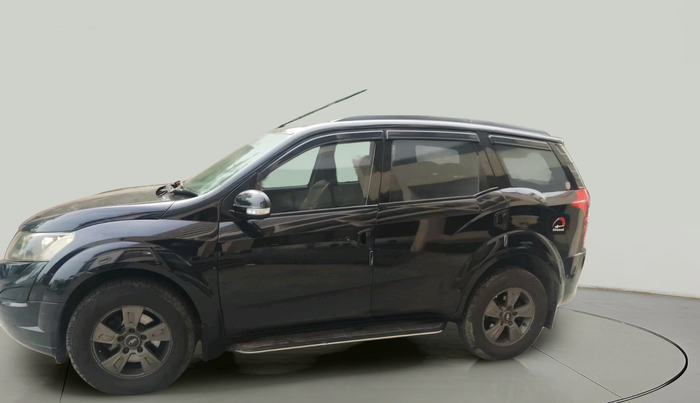 2016 Mahindra XUV500 W4, Diesel, Manual, 66,907 km, exterior