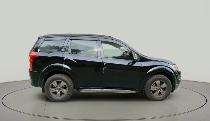 2016 Mahindra XUV500 W4, Diesel, Manual, 66,907 km, exterior