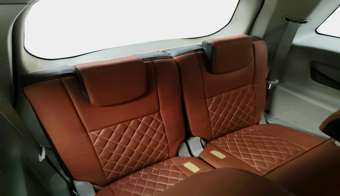 2016 Mahindra XUV500 W4, Diesel, Manual, 66,907 km, interior