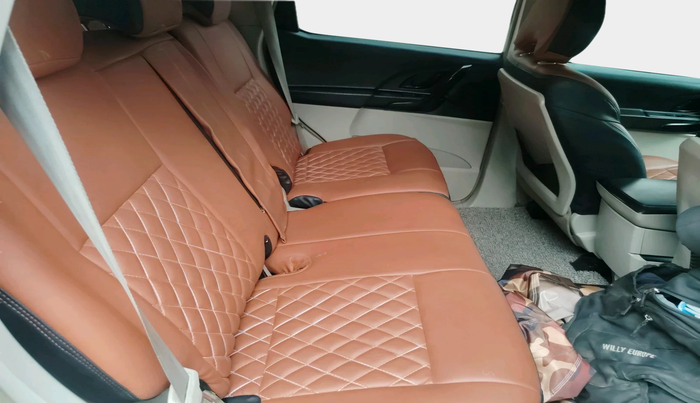 2016 Mahindra XUV500 W4, Diesel, Manual, 66,907 km, interior