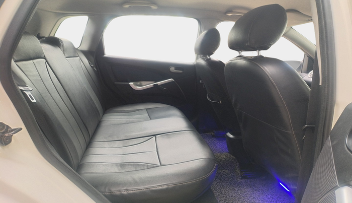 2014 Ford Figo TITANIUM 1.4 DIESEL, Diesel, Manual, 1,52,480 km, interior
