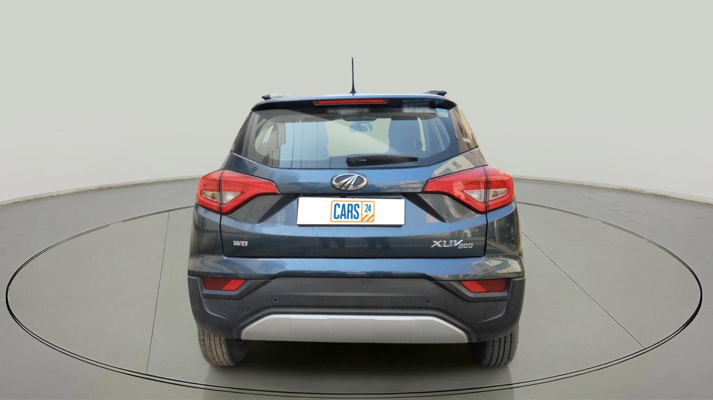 2022 Mahindra XUV300 W8 1.5 DIESEL, Diesel, Manual, 57,233 km, exterior