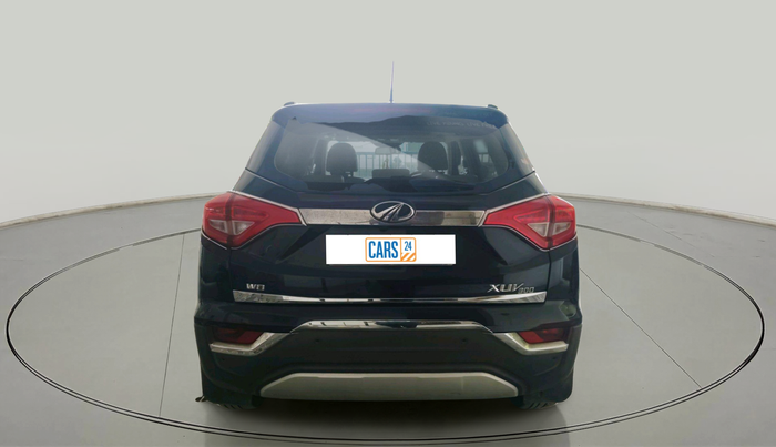 2020 Mahindra XUV300 W8 (O) 1.2 PETROL, Petrol, Manual, 77,908 km, exterior