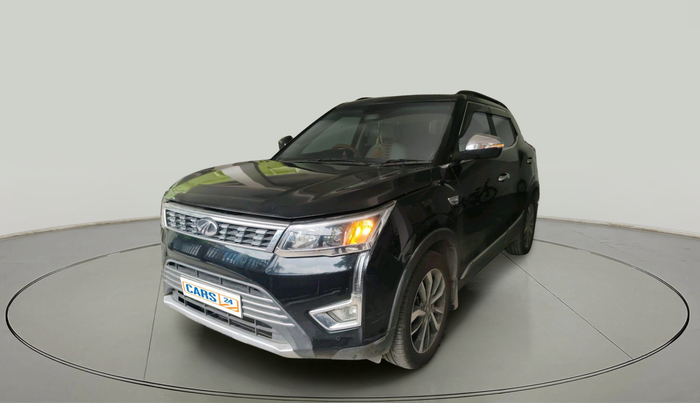 2020 Mahindra XUV300 W8 (O) 1.2 PETROL, Petrol, Manual, 77,908 km, exterior